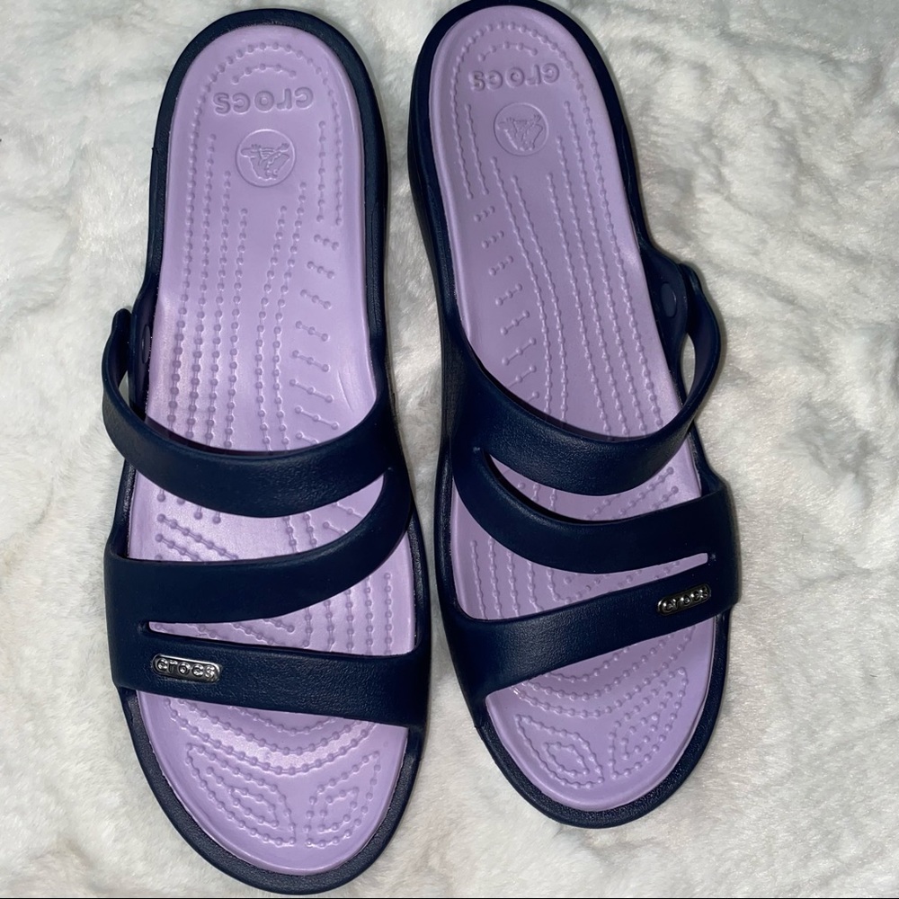Crocs Navy/Lavender Size 10 Patricia Slide NWOT